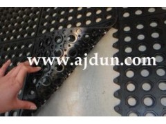 22mm厚橡胶防滑疏水地垫 可拼接抗疲劳地垫